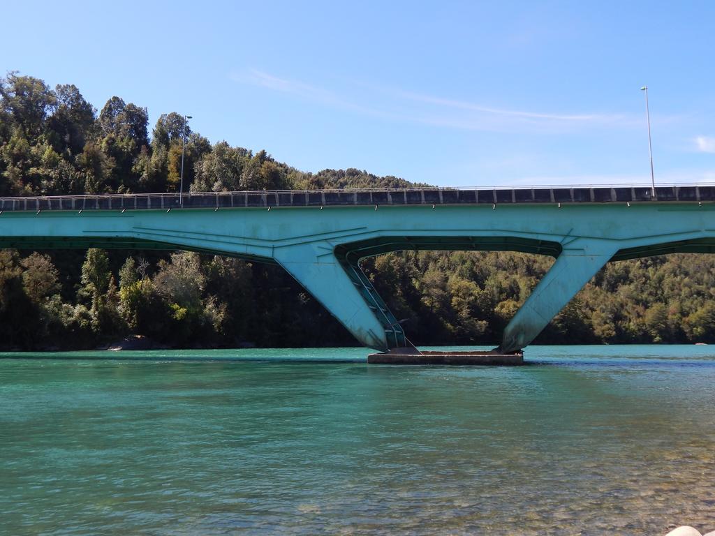 Cabanas Nutrias Patagonicas Puelo River Eksteriør billede