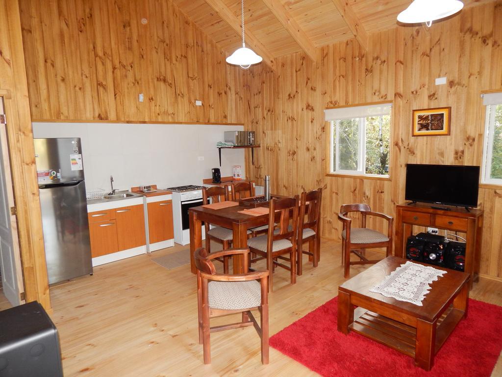 Cabanas Nutrias Patagonicas Puelo River Eksteriør billede
