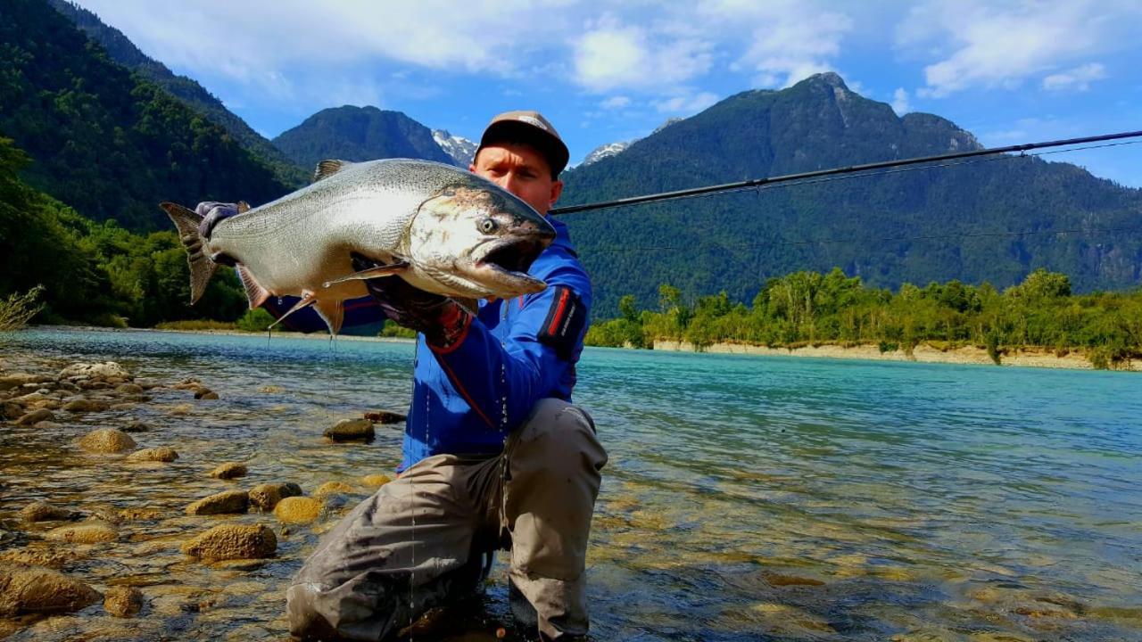 Cabanas Nutrias Patagonicas Puelo River Eksteriør billede